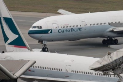 Cathay Pacific снижает ожидания прибыли на весь год из-за протестов в Гонконге